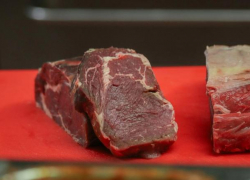 Молдова временно приостановила импорт мяса птицы из Украины