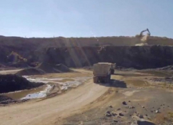 Рабочего засыпало песком в карьере под Кагулом