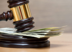 Жителей Молдовы штрафуют на сотни миллионов леев, но оплачивают их меньше половины