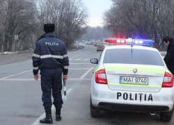 Пьяный тараклийский мотоциклист попытался откупиться от полиции 4 тысячами леев, но был задержан