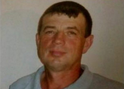 Высокий кареглазый мужчина исчез после похорон родственницы в Кагуле