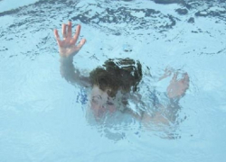 5-летняя девочка поскользнулась на берегу и утонула в водохранилище Фалешт