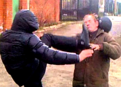 Захлебнулся собственной кровью: румын зверски убил соперника