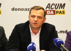 Я тоже буду судиться с ними, - Нэстасе ответил Гимпу и Киртоакэ