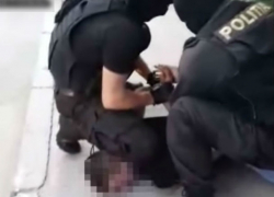 Бандиты в Яловенах избивали пенсионеров, связывали их скотчем и совершали преступления