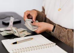 Профсоюзы настаивают на 6 500 леев зарплате как минимальной по стране