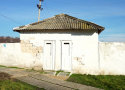 В XXI веке в молдавских школах деревянные туалеты как в Средневековье, зато зарплаты судей догоняют европейские…