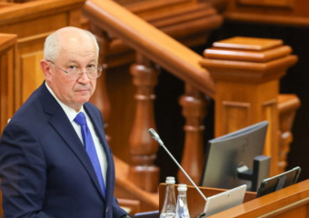 Премьер Мунтяну анонсировал контроль и налогообложение зарубежного онлайн-шопинга