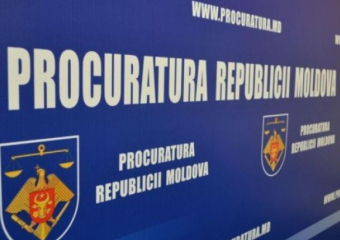 Наркоторговцы продавали наркотики школьникам прямо у лицеев