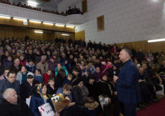 Встреча с Додоном в Окнице прошла при скоплении людей, зал был переполнен