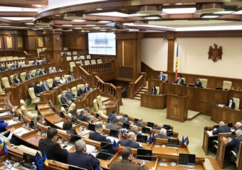 Парламент Молдовы принял закон для решительной борьбы с электоральной коррупцией