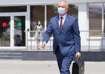 Президент Молдовы полетел в Москву с краткосрочным визитом