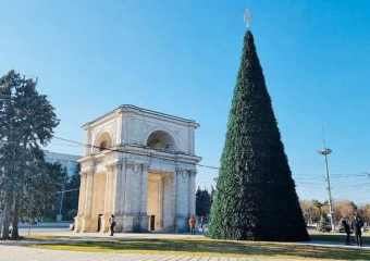 «Никто не сможет украсть у нас праздничное настроение – ни пандемия, ни власти»: генпримар рассказал о планах на зимние праздники