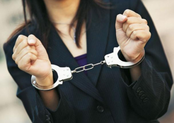 Дзюдоистка и полицейский избили мужчину в Хынчештах