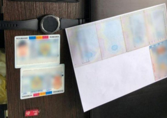 Изготавливали фальшивые румынские паспорта прямо в офисе - полиция провела громкое задержание