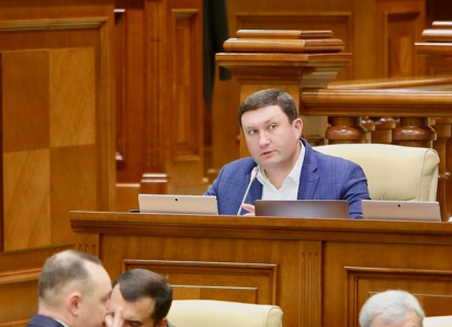 Топливная проблема: депутаты ПСРМ требуют компенсаций для водителей