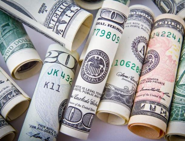Банки Молдовы получают гиперприбыль на фоне всеобщего обнищания