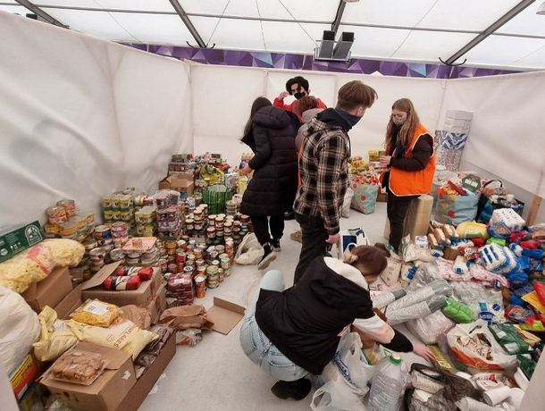 Со склада «Patria Lukoil» передали более 49 тыс. пакетов помощи украинским беженцам