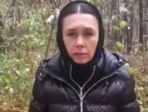 «Ужасная трагедия, жизнь остановилась»: мать Алены Зайцевой в видеообращении не смогла вымолить прощения у жертв ДТП
