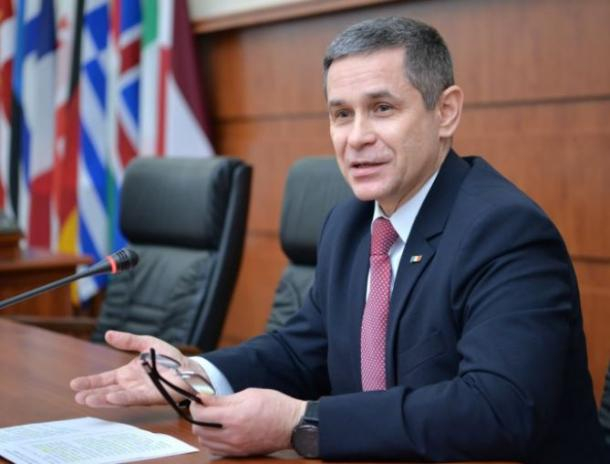Министр обороны четко дал понять о намерении Молдовы отказаться от нейтралитета