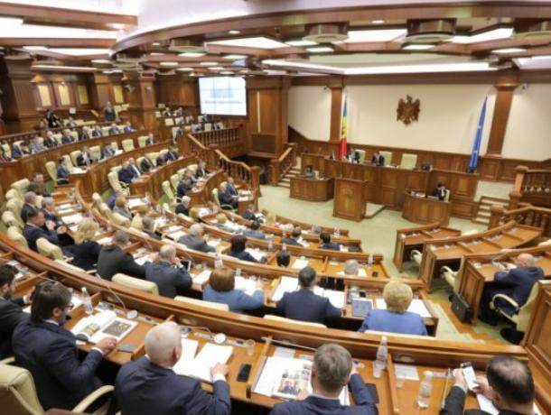 PAS-овцы не стали рассматривать законопроект оппозиции о поддержке молдавской продукции