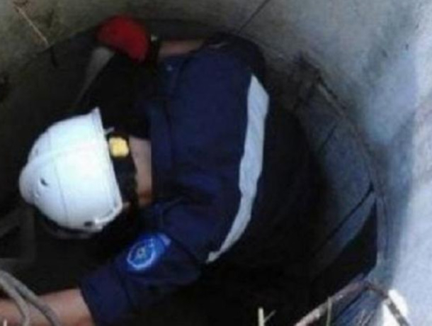 Рабочий потерял сознание, надышавшись испражнениями в канализации