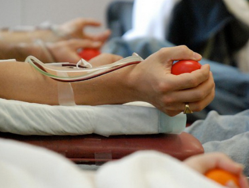 В Кишинёве добровольные доноры крови предлагают помощь
