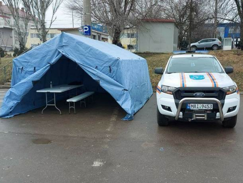 В Кишиневе появились палатки ГИЧС для информирования населения о рисках заражения COVID-19