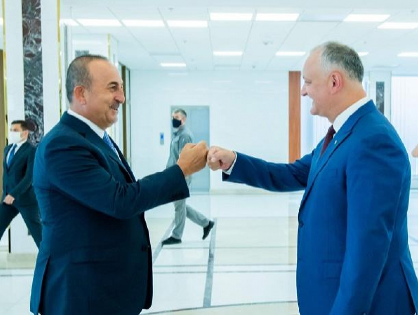 Игорь Додон встретился с главой турецкой дипломатии