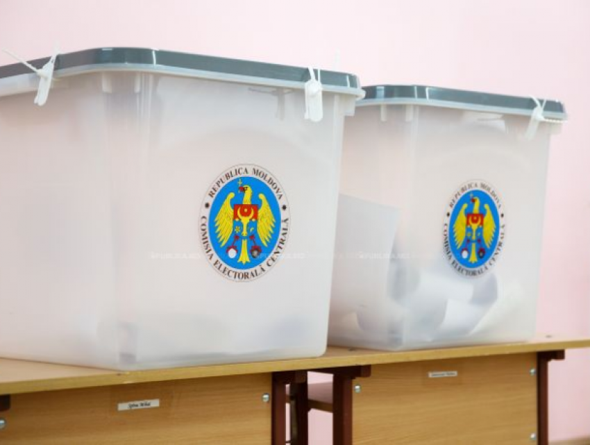 Наблюдателям запрещено делать комментарии в день выборов, - постановление ЦИК