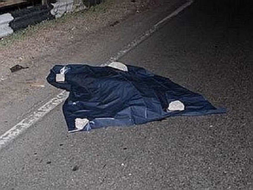 Мертвого мужчину со следами насильственной смерти обнаружили на трассе Сороки – Оргеев 