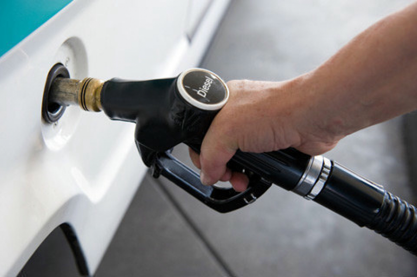 Новости от НАРЭ: бензин и дизтопливо продолжают дешеветь