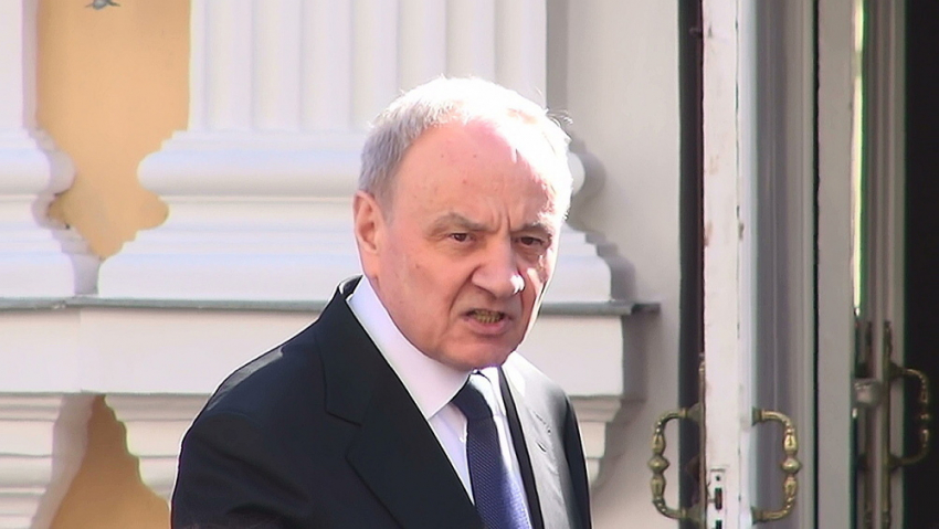 Тимофти напомнили о том, что у него осталось 2 дня для добровольной отставки 