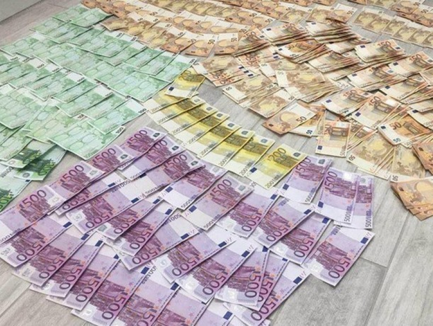 Семь человек были задержаны в Молдове за отмывание денег в особо крупных размерах 