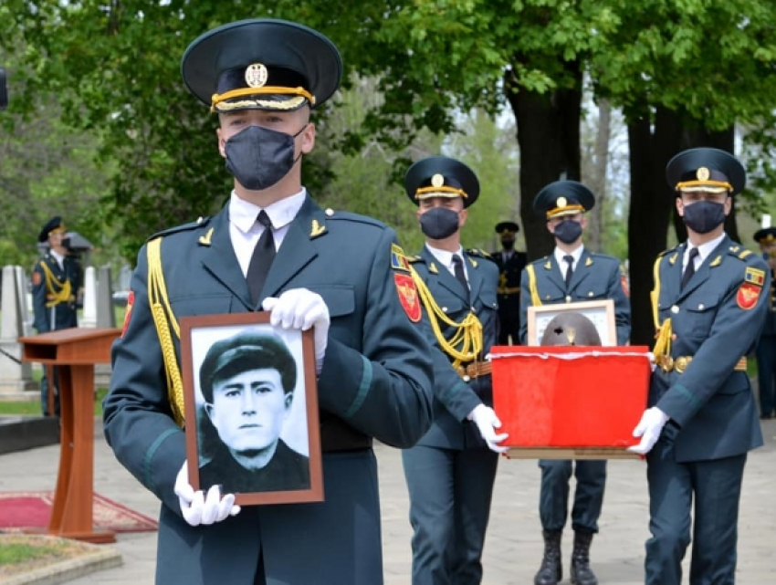 Прах солдата, освобождавшего Молдову, отправлен домой, в Казахстан