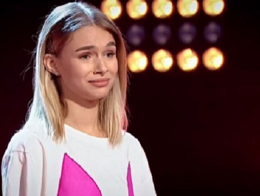 Молдавская певица Ева Тимуш прошла в следующий раунд конкурса Vocea României