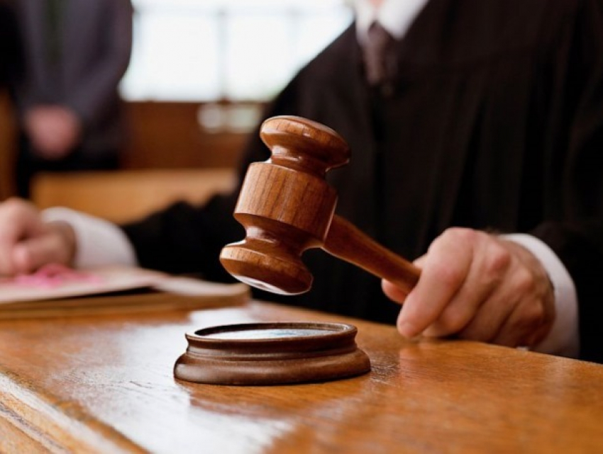 Суд постановил арестовать лже-полицейских, похитивших жителя Кишинева