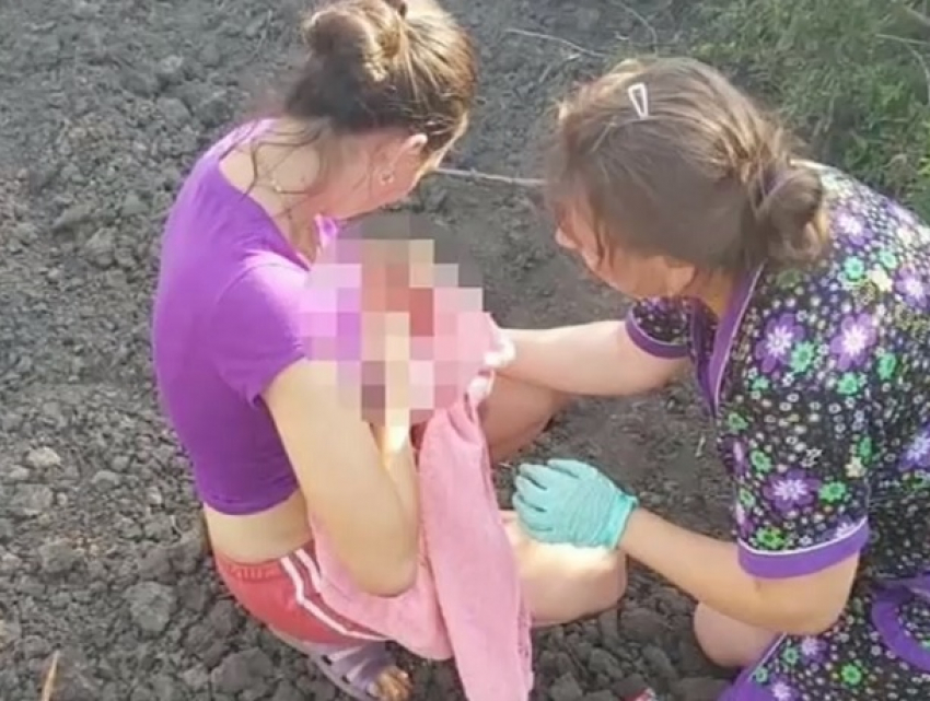 Родителям выброшенного в Ниспоренском районе ребенка дали второй шанс