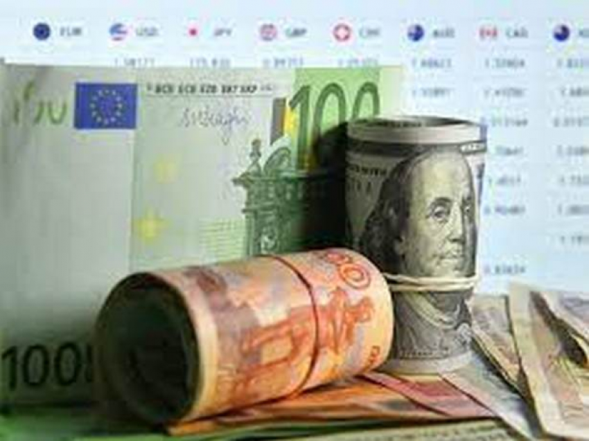 Евро сдал назад по отношению к молдавскому лею: курсы валют на четверг 