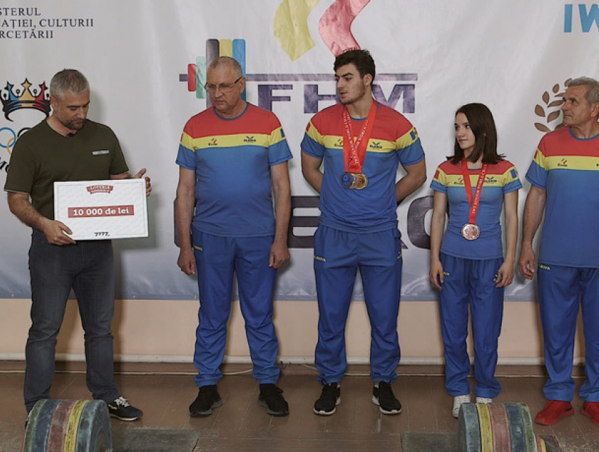 NGM Company наградила спортсменов за медали на чемпионате мира по тяжелой атлетике