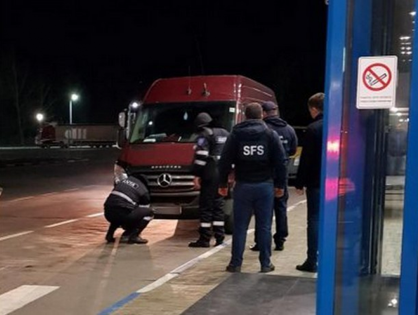 Протесты на леушенской таможне были вызваны проверками пассажироперевозчиков