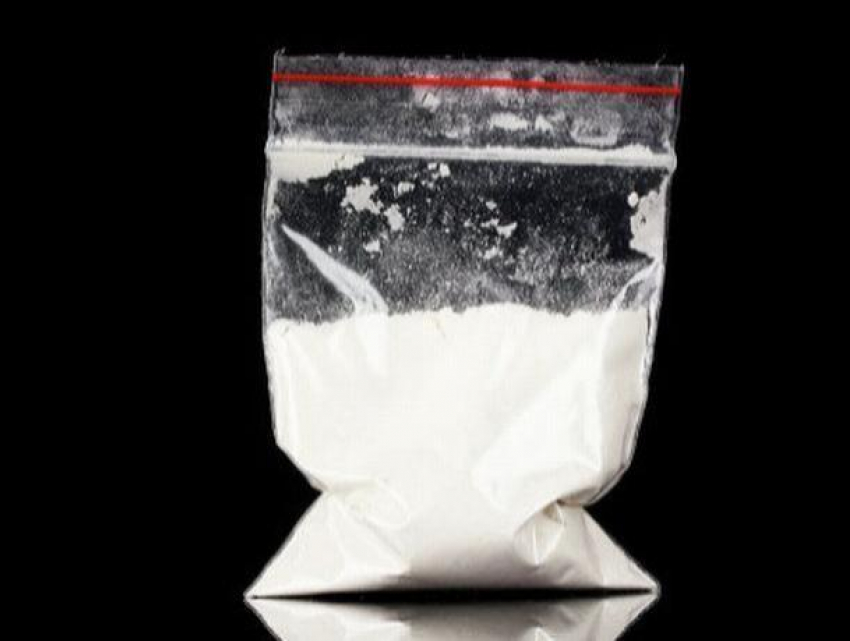 В Кишинёве задержали 17-летнего подростка, карманы которого были набиты наркотиками