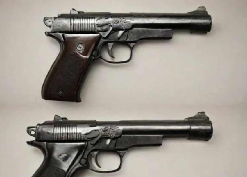 Сотрудник МВД случайно выстрелил в коллегу