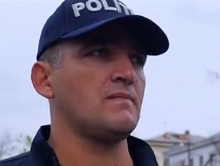 СМИ: Сотрудник МВД, снявшийся в имиджевом ролике ко Дню полиции, 18 лет назад «был фигурантом дела о забитом насмерть односельчанине»