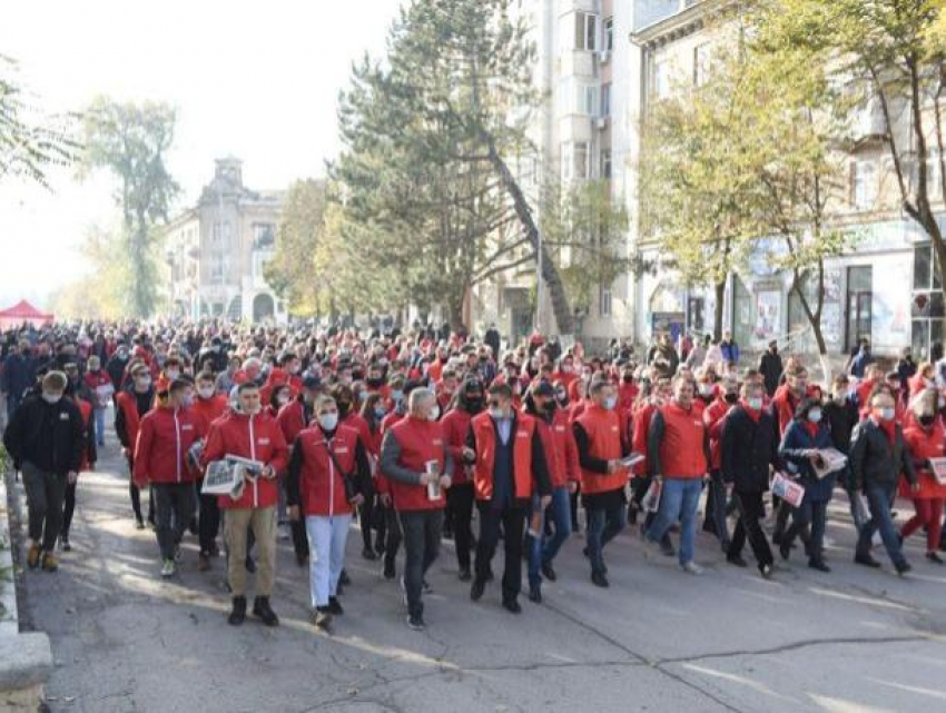 В Бельцах прошел массовый митинг в поддержку Додона
