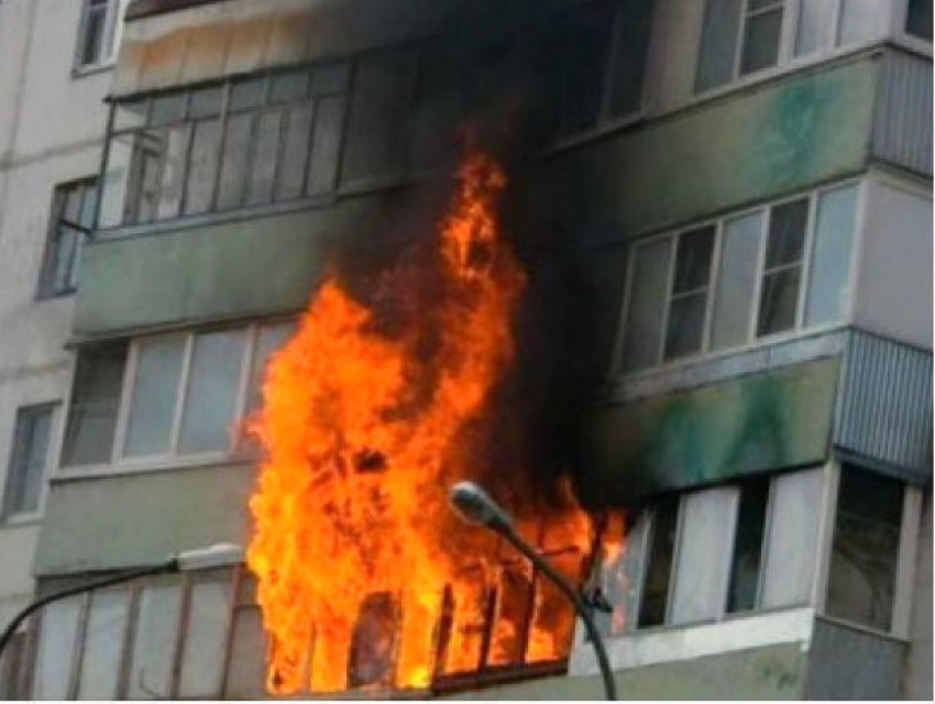 Сосед поджег балкон и отравил дымом ребенка и младенца в Бендерах