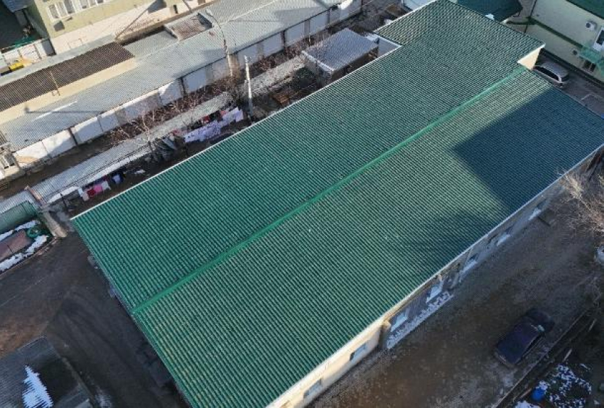 Поврежденная ветром крыша одного из домов в Комрате была отремонтирована при поддержке Илана Шора