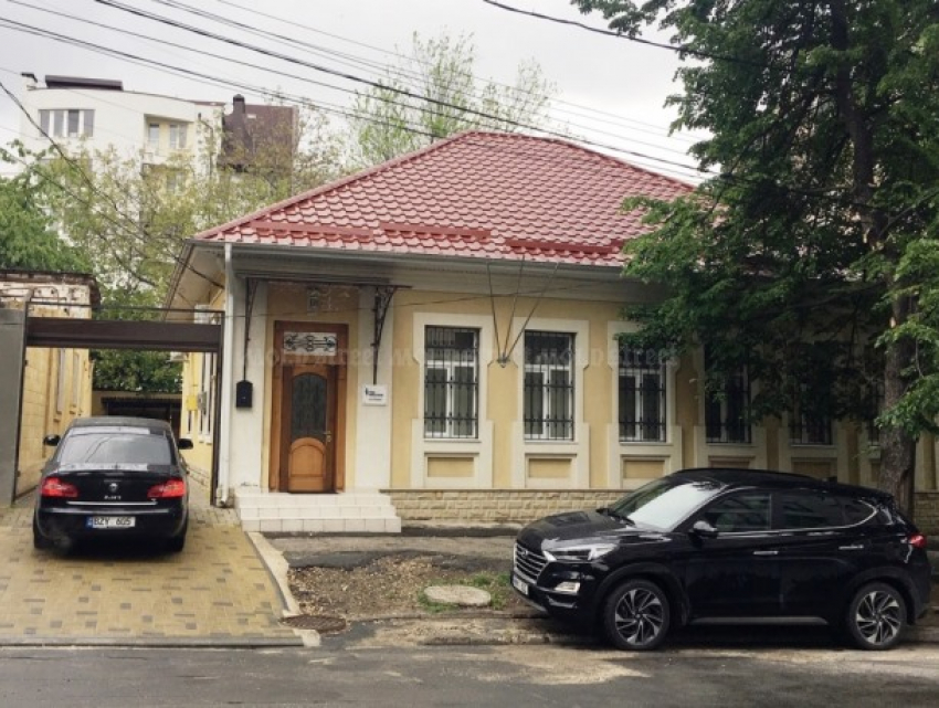"Проклятый старый дом» для Pro Moldova - след Плахотнюка и Горбунцова