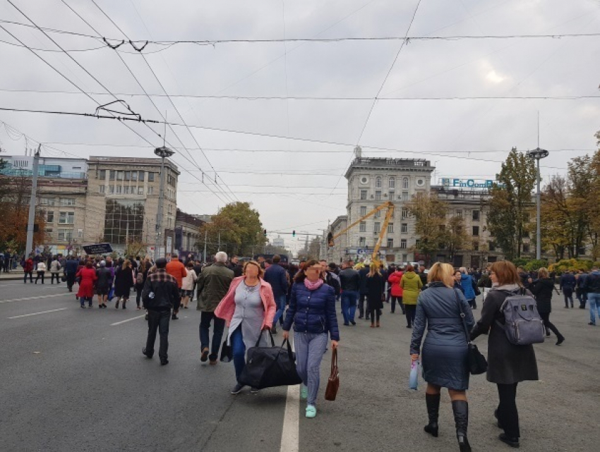 Съездили в столицу: как в Кишиневе прошел пафосный митинг