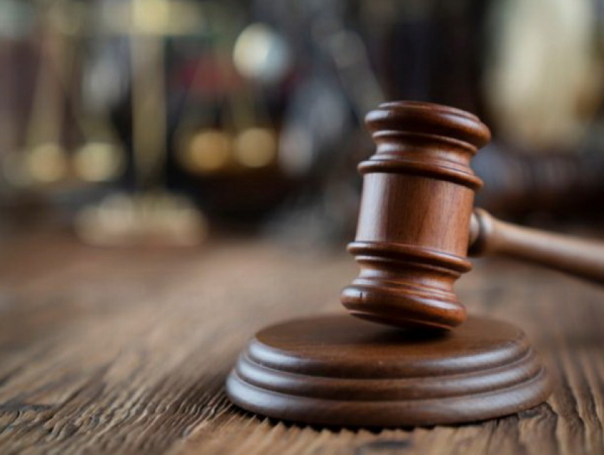 В неподкупности ряда прокуроров и судей у государства возникли сомнения